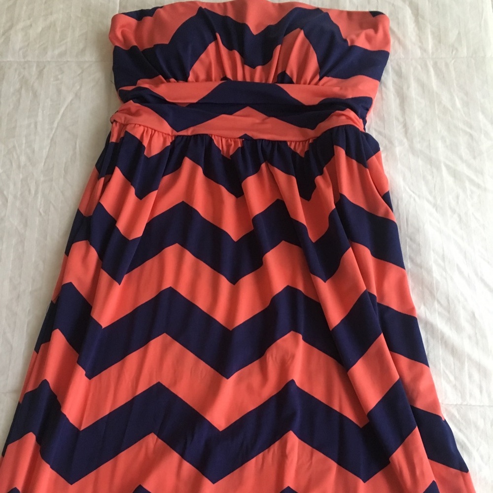 Coral and Navy Maxi Dress 🌸